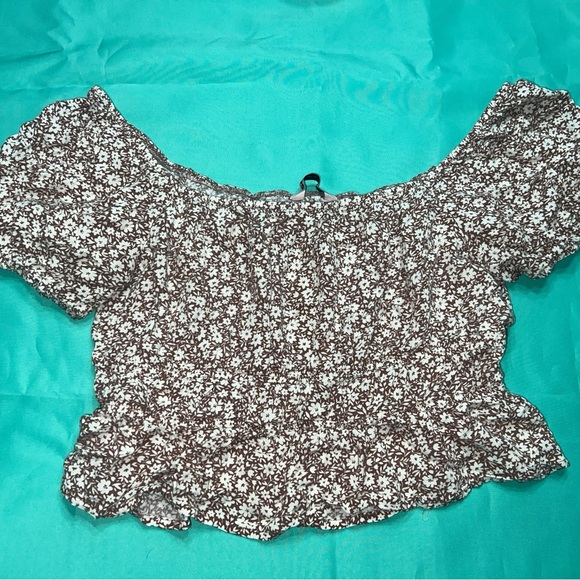 SO Brown Floral Women's Crop Top - Picture 2 of 5